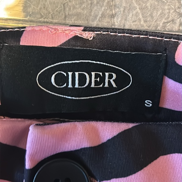 NWT Cider silky flare pants sz. Small - Picture 3 of 5